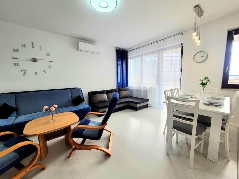 Apartment Sophie 3 Rooms, 2 Bathrooms, 8 Persons Krakau Buitenkant foto
