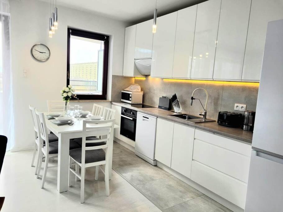 Apartment Sophie 3 Rooms, 2 Bathrooms, 8 Persons Krakau Buitenkant foto