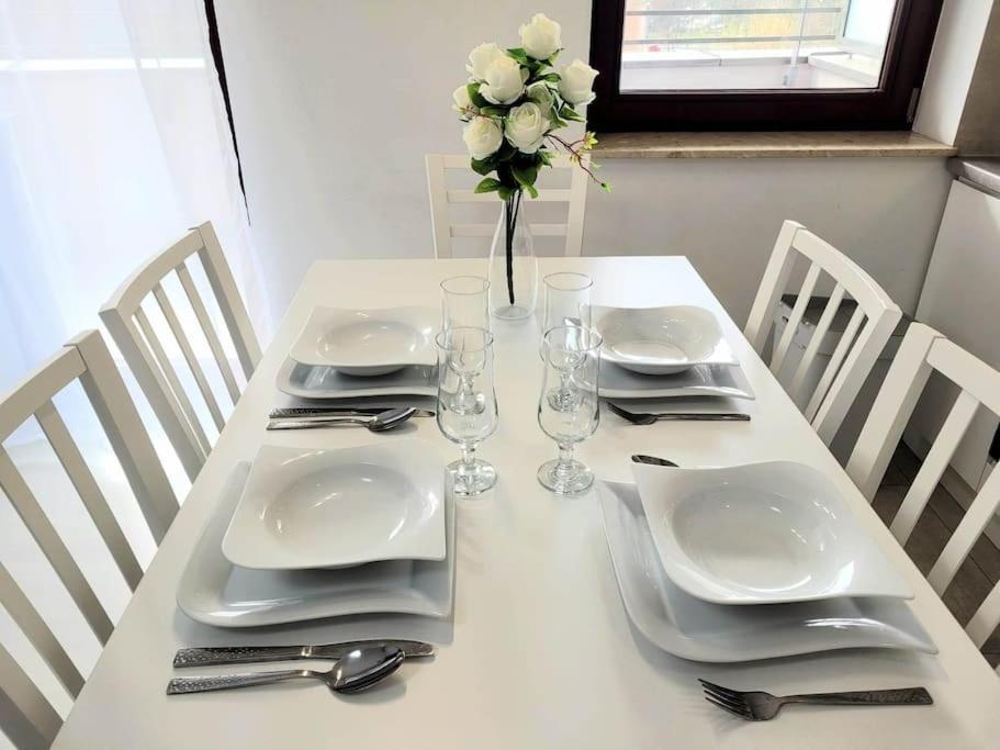 Apartment Sophie 3 Rooms, 2 Bathrooms, 8 Persons Krakau Buitenkant foto
