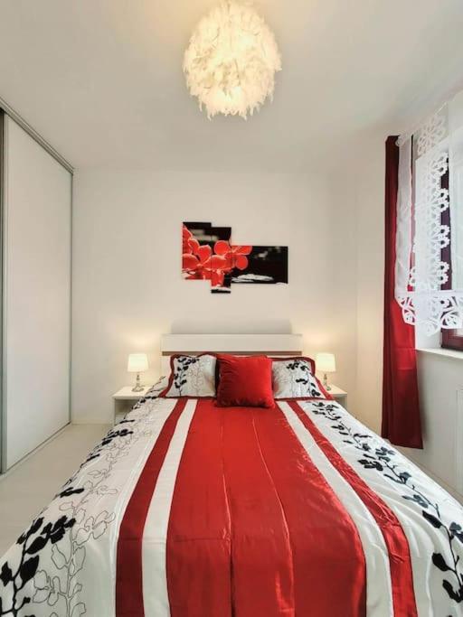 Apartment Sophie 3 Rooms, 2 Bathrooms, 8 Persons Krakau Buitenkant foto
