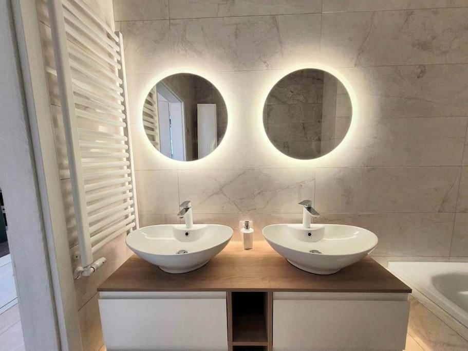 Apartment Sophie 3 Rooms, 2 Bathrooms, 8 Persons Krakau Buitenkant foto