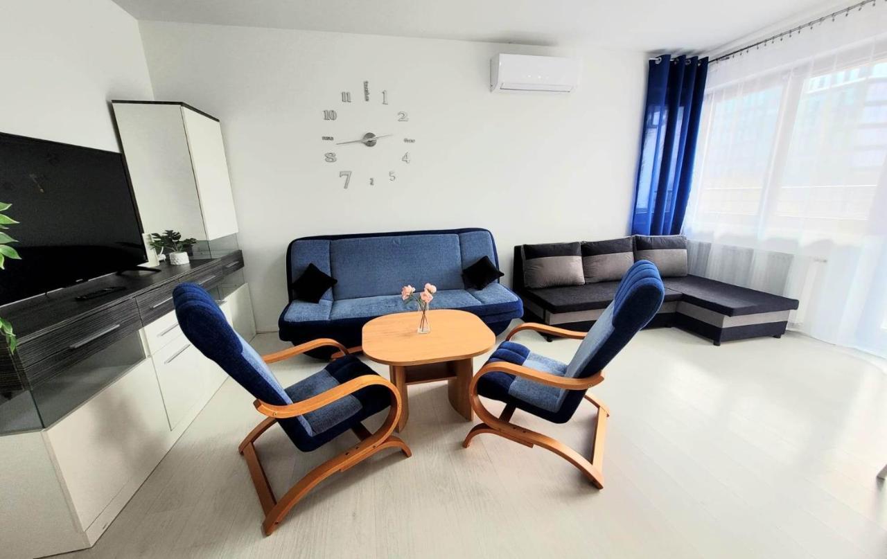Apartment Sophie 3 Rooms, 2 Bathrooms, 8 Persons Krakau Buitenkant foto